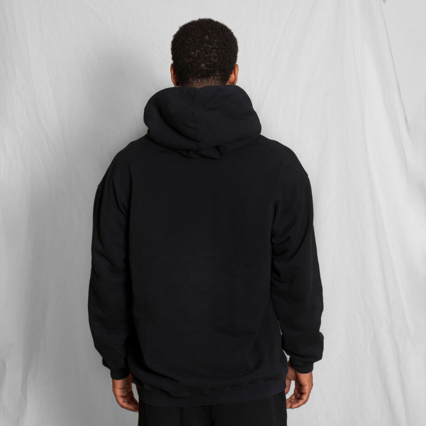 Buzo Hoodie Negro 400G