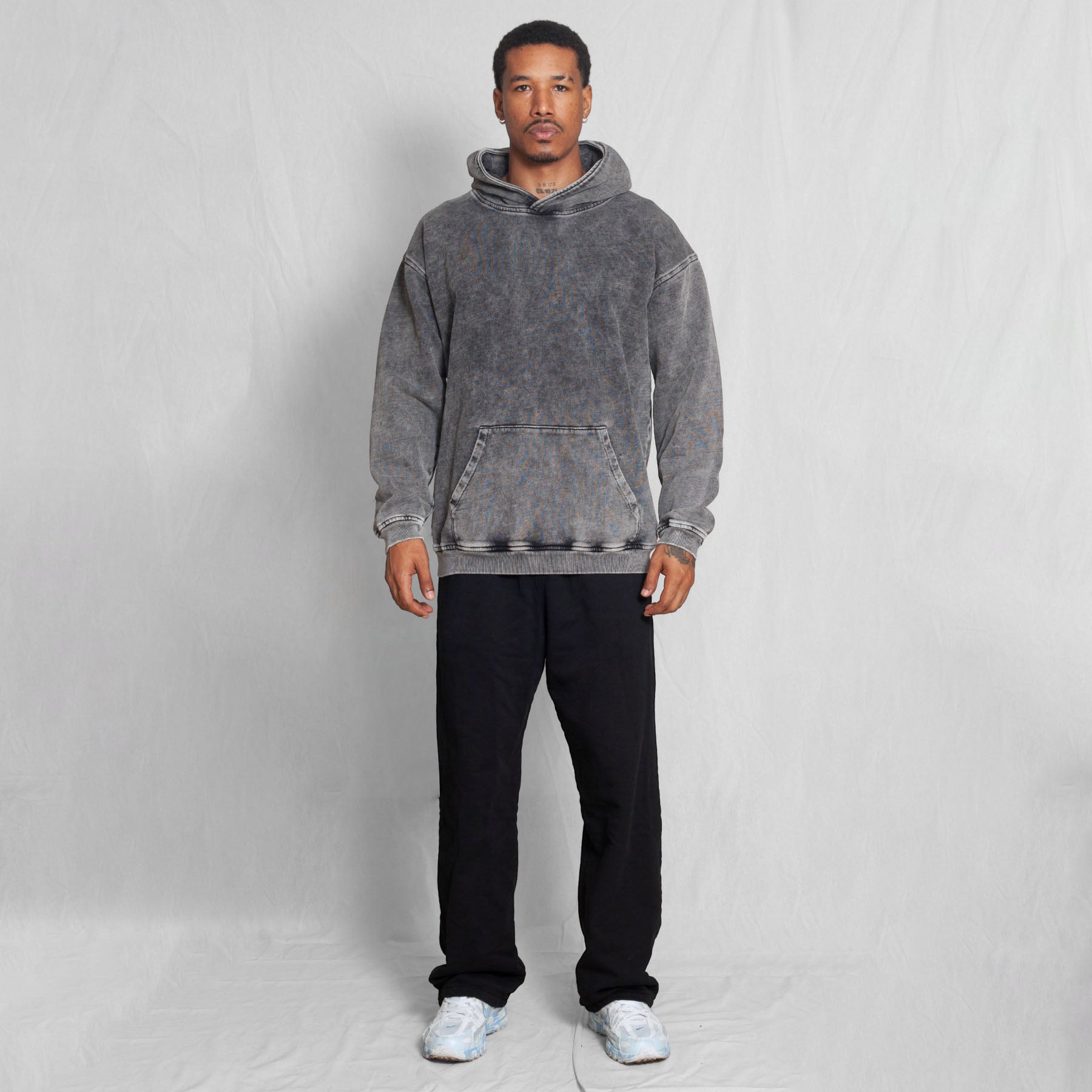 Buzo Hoodie Acid wash Negro 400G