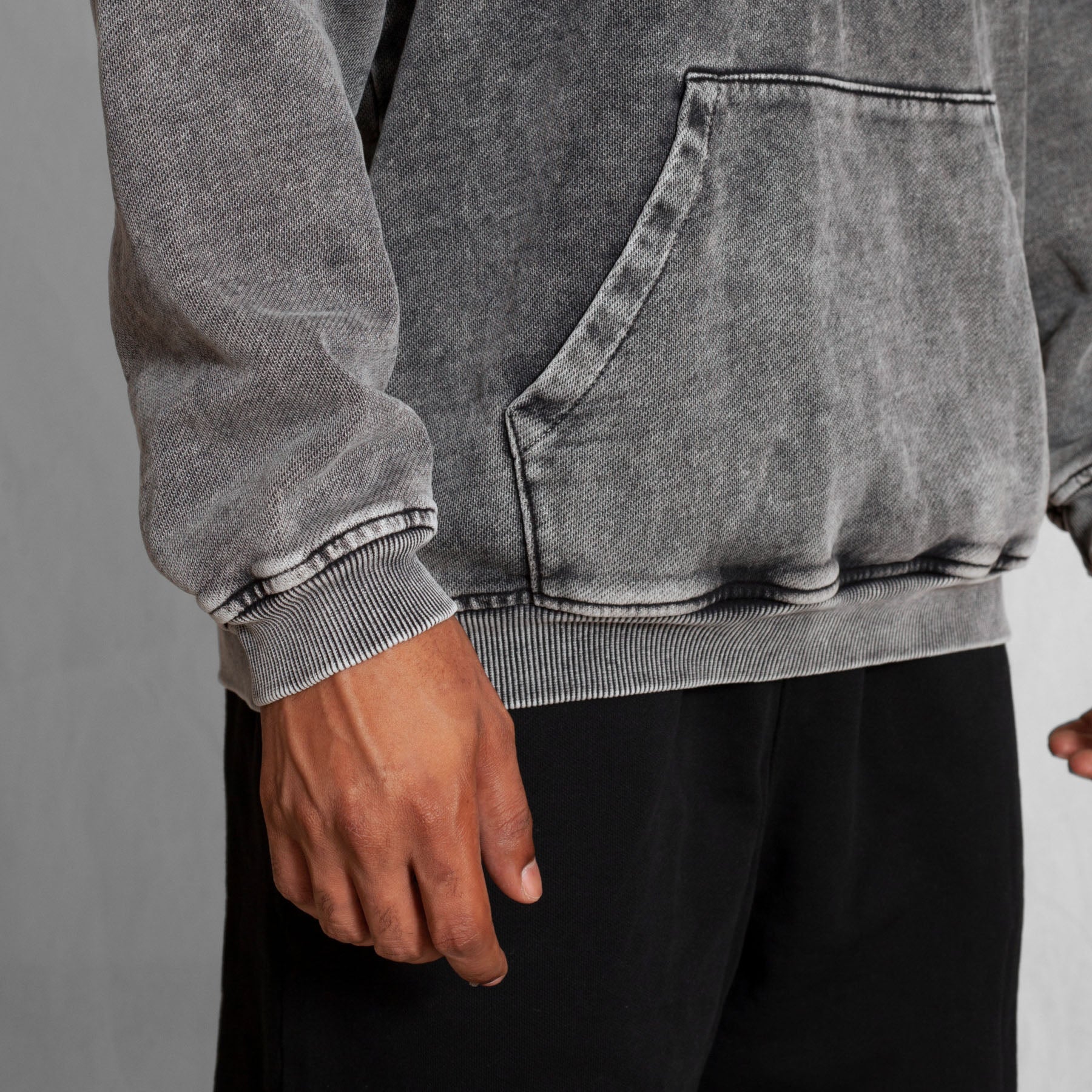Buzo Hoodie Acid wash Negro 400G