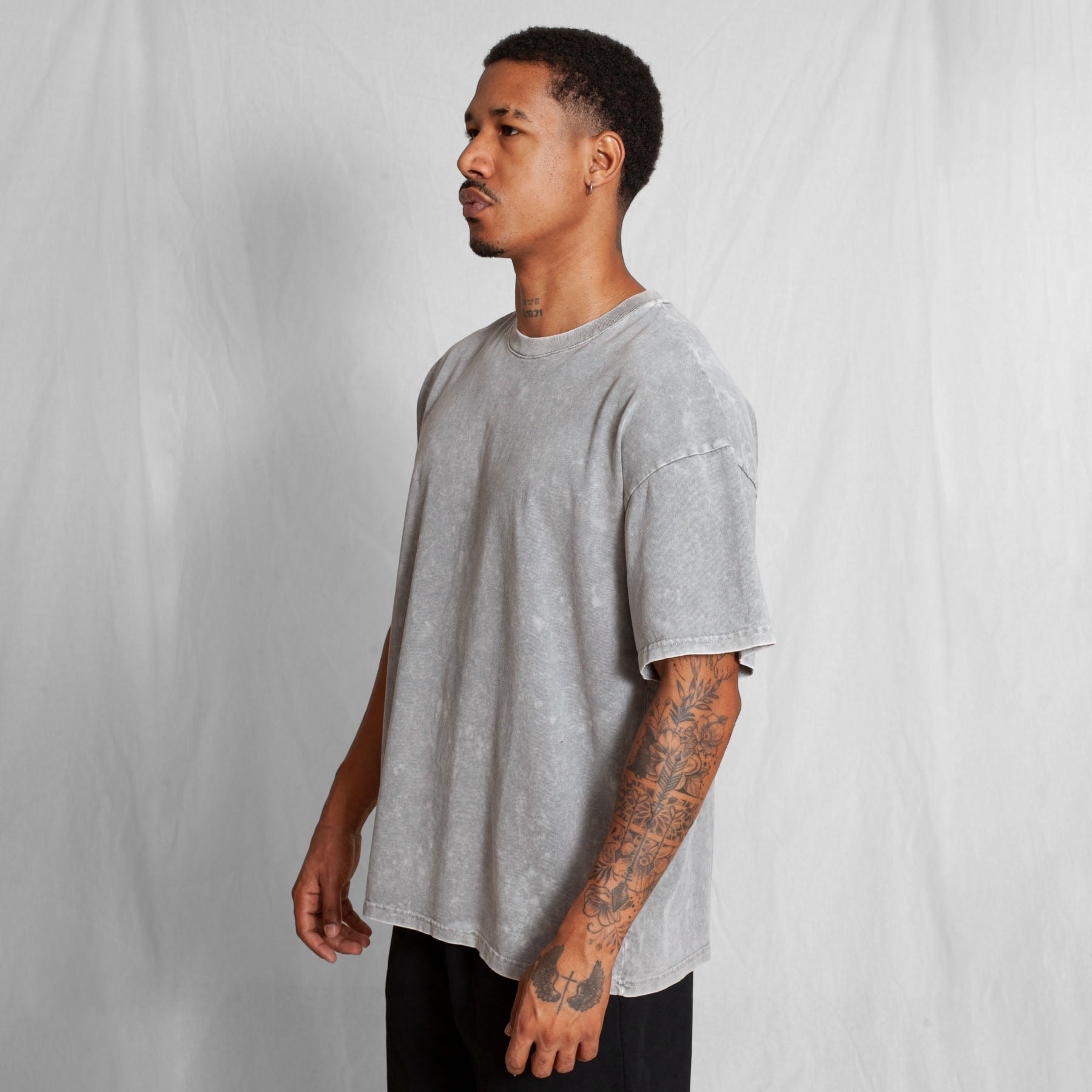 Camiseta Oversize Acid Wash Gris 250G