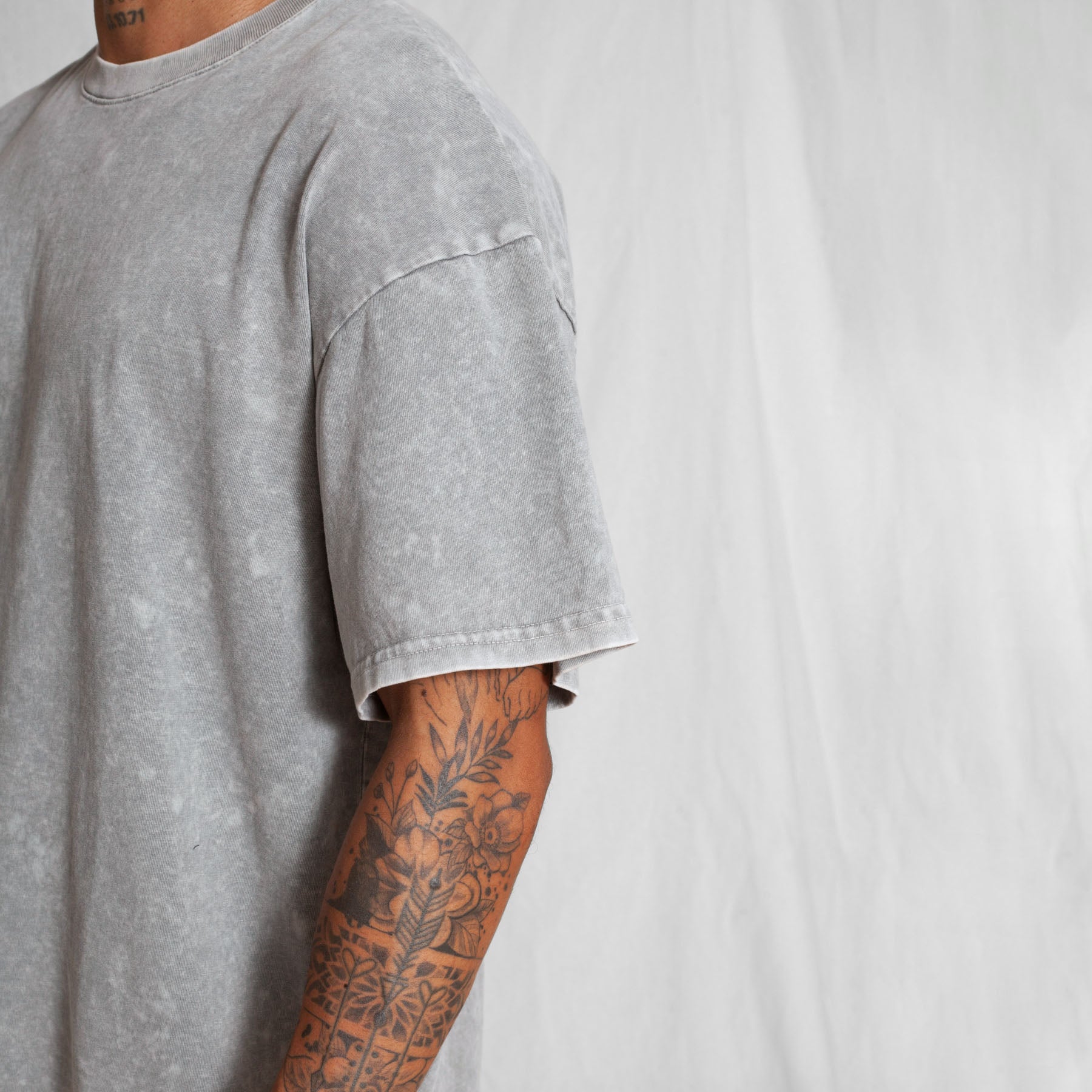 Camiseta Oversize Acid Wash Gris 250G
