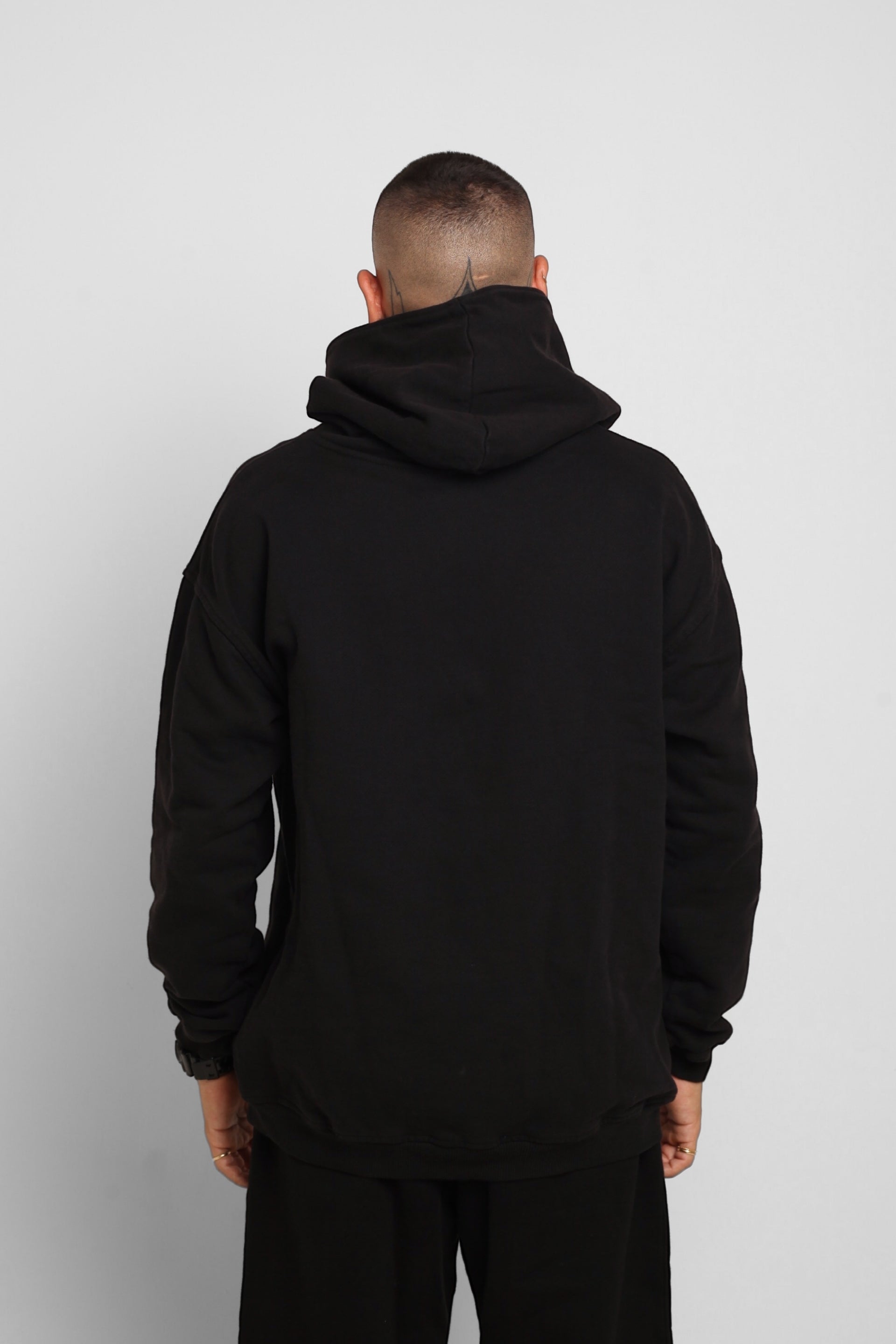 Buzo Hoodie Negro 400G