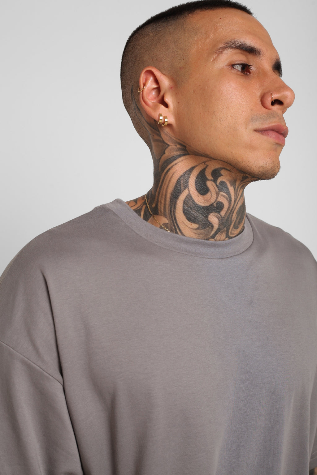 Camiseta Oversize Gris 190G