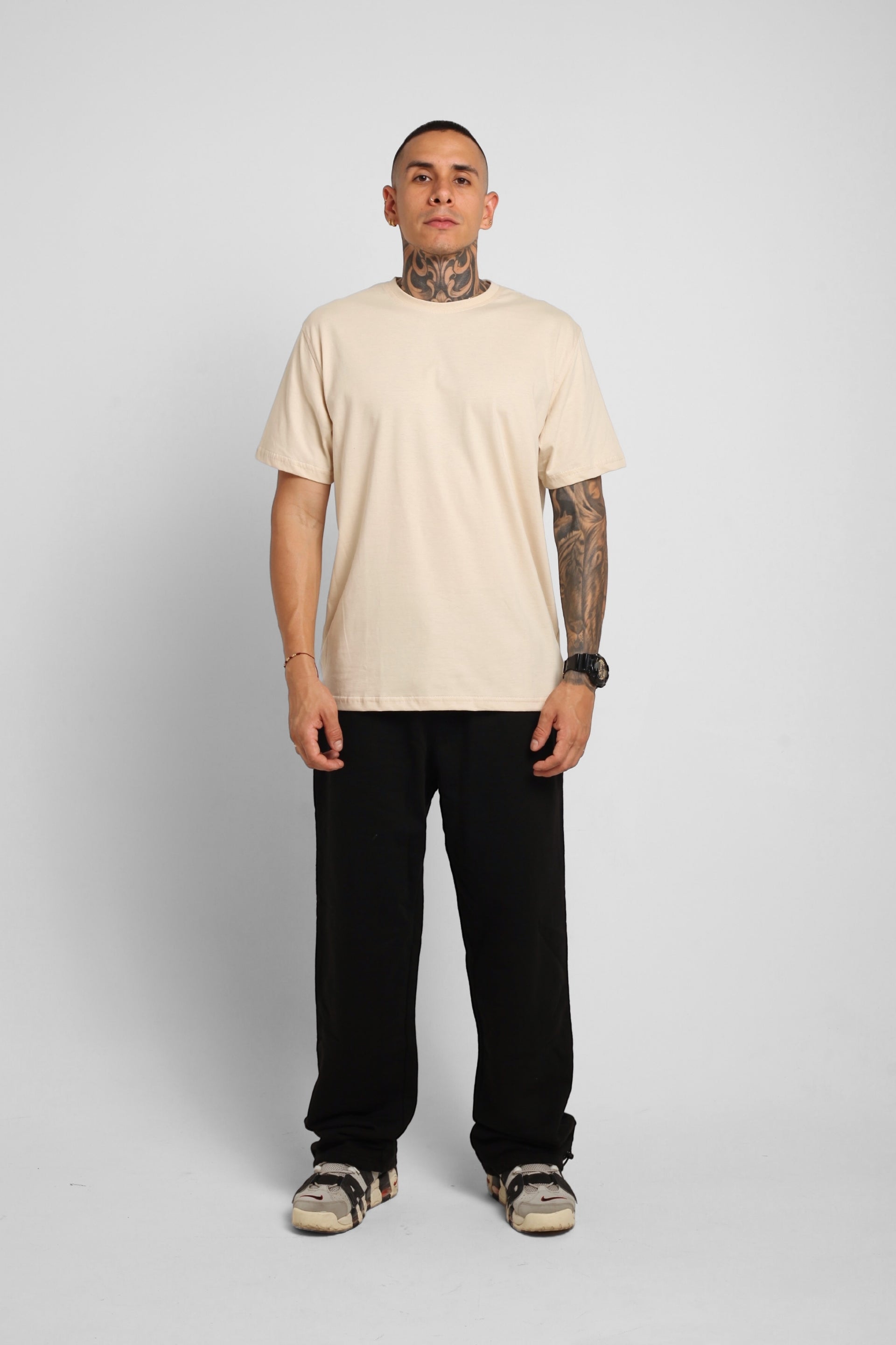 Camiseta Regular Fit Beige 200G