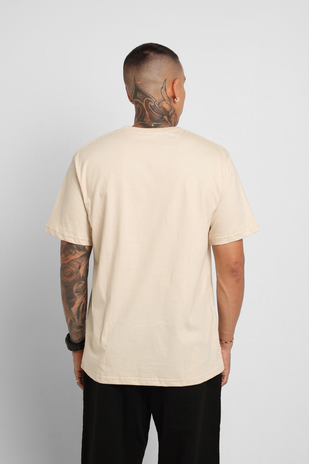 Camiseta Regular Fit Beige 200G